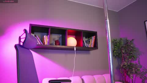 Snapshot of millie_volturi chatting on 07.02.26 millie_volturi online show from 07.02.26