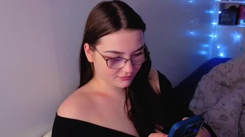 Millie online show from 11.04.25