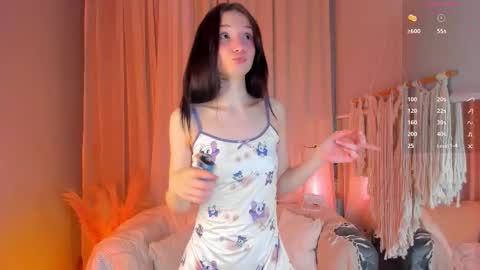 Snapshot of milliminimouse chatting on 10.09.25 milliminimouse online show from 10.09.25