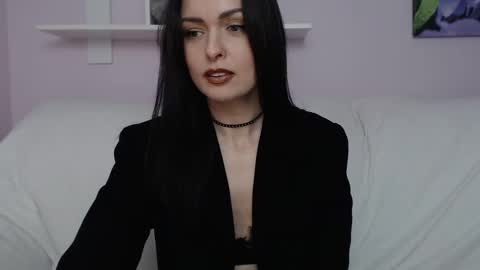 Milly online show from 03.04.25
