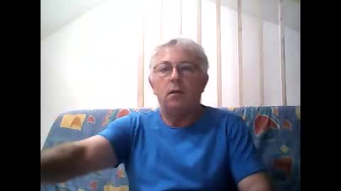 Snapshot of milu72 chatting on 12.14.24 milu72 online show from 12.14.24
