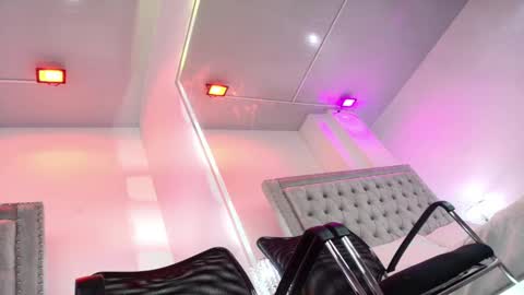 Milu ballmer  online show from 02.22.25