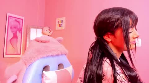 milu_carbajal_x online show from 04.15.26