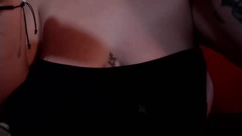 Milu Wallace  online show from 02.18.26