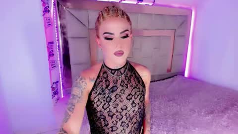 Snapshot of miludollts chatting on 02.06.26 kendall online show from 02.06.26