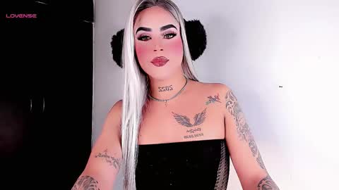 Snapshot of miludollts chatting on 03.02.26 kendall online show from 03.02.26