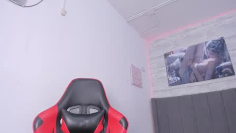 Miluu online show from 01.10.25