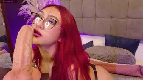 miluv19 online show from 10.11.25