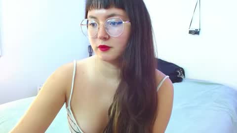mily_baker online show from 12.03.24