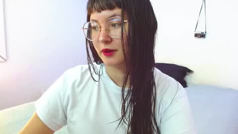 mily_baker online show from 12.06.24