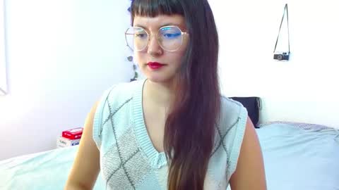 mily_baker online show from 12.09.24