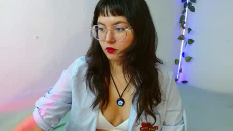 mily_baker online show from 02.03.25