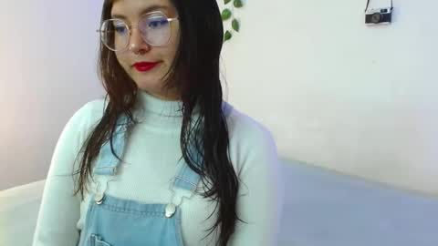 mily_baker online show from 03.12.25