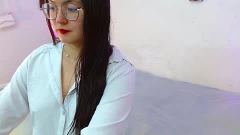 mily_baker online show from 02.01.26