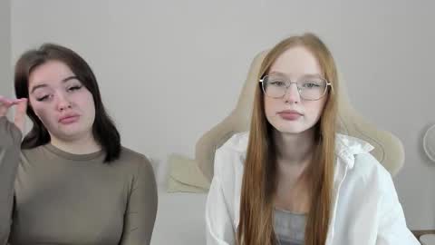 Milena and Jasper online show from 02.12.26