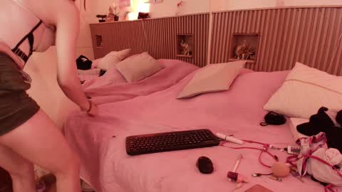 Milly  online show from 12.02.24
