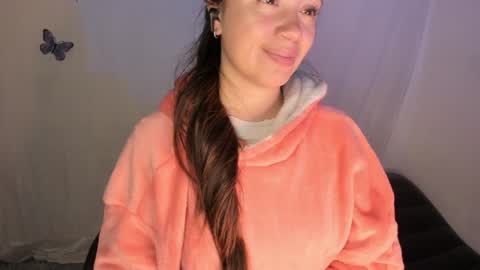 Snapshot of milysauria_ chatting on 01.18.25 Mily online show from 01.18.25