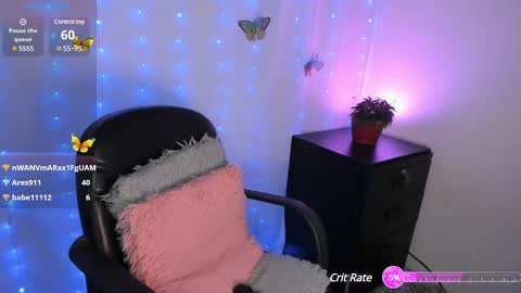 Snapshot of milysauria_ chatting on 03.06.25 Mily online show from 03.06.25