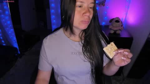 Snapshot of milysauria_ chatting on 09.16.25 Mily  online show from 09.16.25