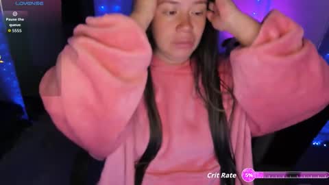 Snapshot of milysauria_ chatting on 09.28.25 Mily  online show from 09.28.25