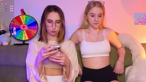 Snapshot of mimipaws chatting on 02.16.26 MilaBlack and StacyBlonde Today unboxing Lovens OMG online show from 02.16.26