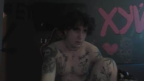 Snapshot of min1pekka chatting on 11.07.25 Max online show from 11.07.25