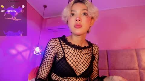 Minji online show from 02.07.25