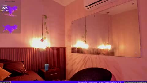 Minji online show from 10.30.25