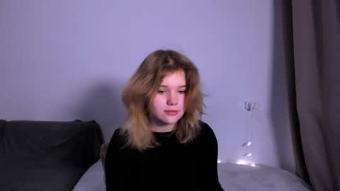 hi Im Mina  online show from 12.06.24