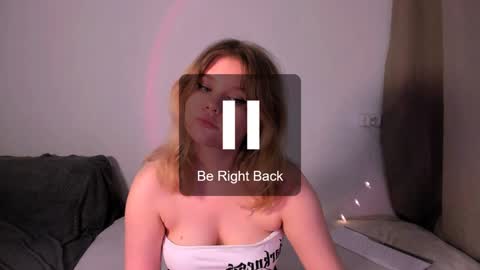 hi Im Mina  online show from 12.12.24