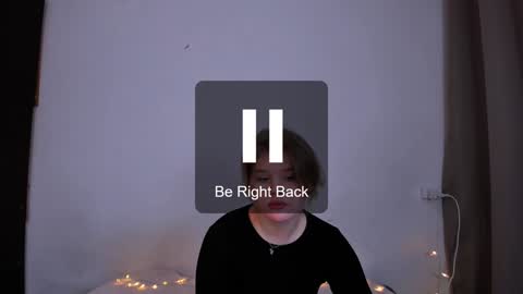 hi Im Mina  online show from 01.05.25