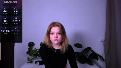 hi Im Mina  online show from 01.24.25