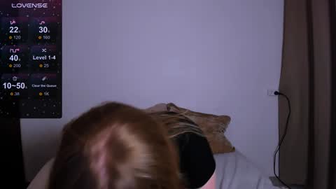 hi Im Mina  online show from 02.05.25