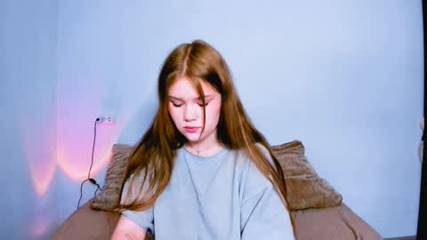 hi Im Mina  online show from 01.17.26