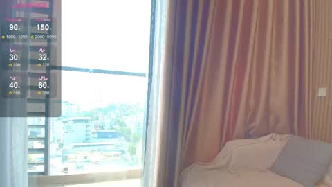 Snapshot of mina_moons chatting on 04.04.26 Mina online show from 04.04.26