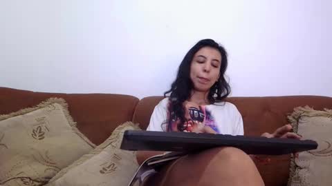 mina smith online show from 09.25.25