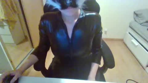 Snapshot of minamask chatting on 03.04.26 MinaMask online show from 03.04.26