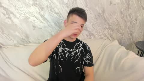 minato_kono online show from 02.01.25