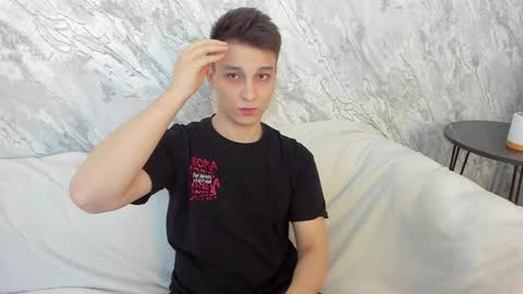 minato_kono online show from 02.06.25