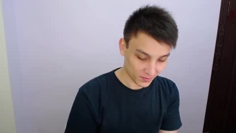 minato_kono online show from 03.01.25