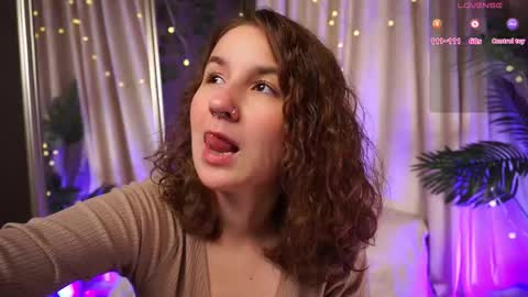 Frances  Next streams Thu Fri Sat 8am -  4pm GMT3 online show from 10.08.25