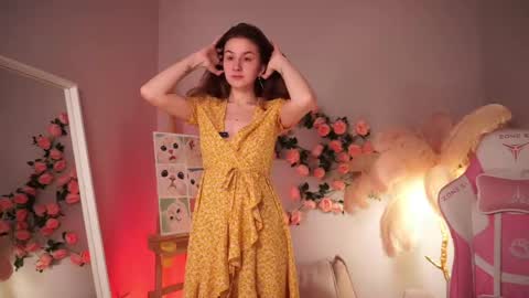 Frances  Next streams Thu Fri Sat 8am -  4pm GMT3 online show from 04.23.26