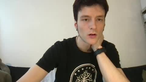 Snapshot of mindly chatting on 01.08.25 Mindly online show from 01.08.25