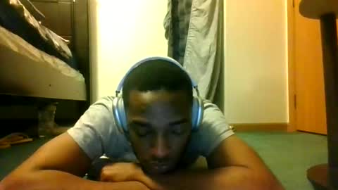 Snapshot of mindsense chatting on 12.25.24 mindsense online show from 12.25.24