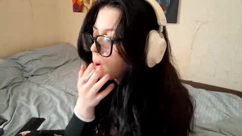 Snapshot of mindyrives chatting on 02.27.26 Mindy online show from 02.27.26