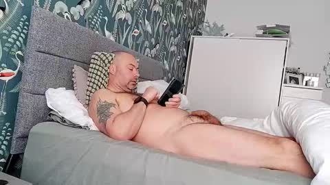 Snapshot of minge68 chatting on 03.28.26 minge68 online show from 03.28.26