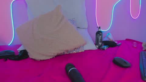 Snapshot of mingie_rouse chatting on 01.18.25 Mingie online show from 01.18.25