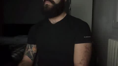 Snapshot of mingo_in_wonderland chatting on 10.29.25 Lance online show from 10.29.25