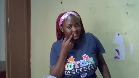 mini_karee online show from 02.17.26