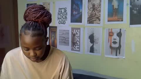 mini_karee online show from 04.06.26